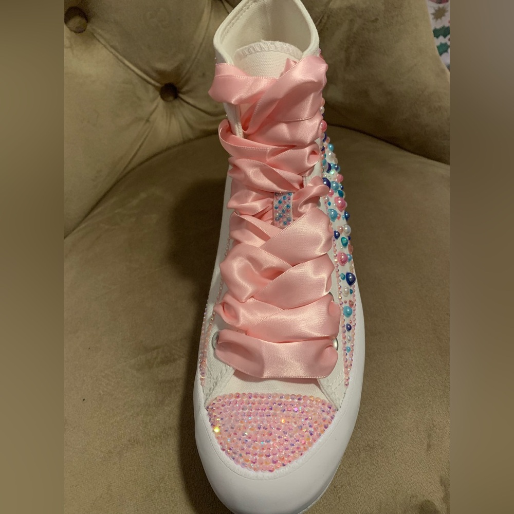 Customized converse/any size and or color!! - Picture 2 of 6